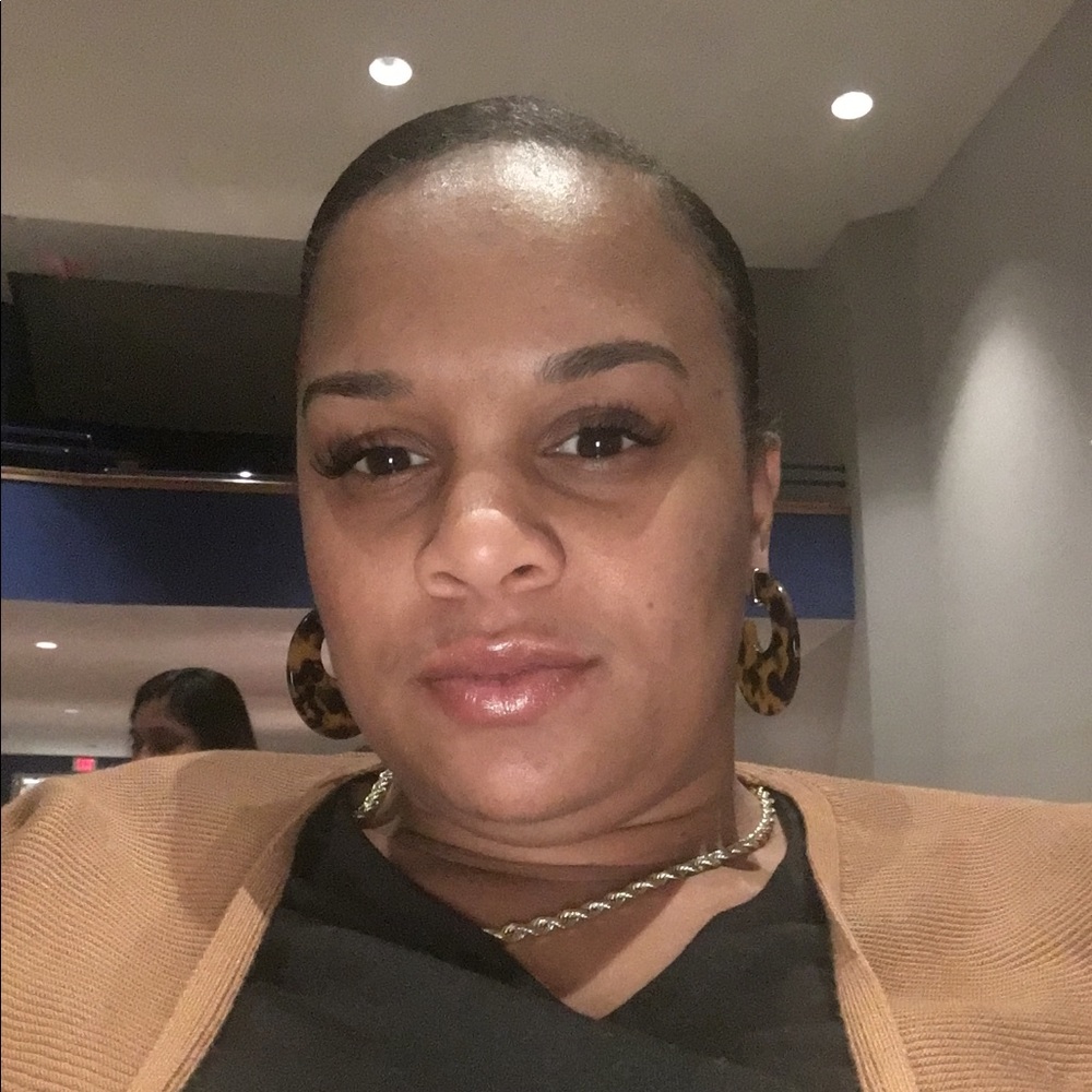 Meet your Posher, Lasheika